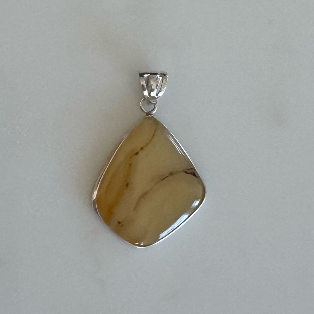 NWOT Sundance Yellowstone Pendant, Montana Agate, Sterling Silver